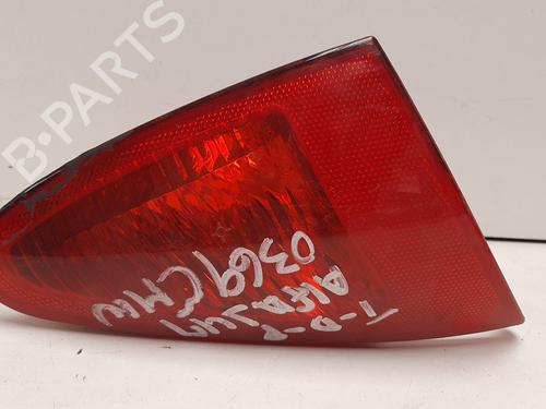 Piloto derecho del maletero ALFA ROMEO 147 (937_) 1.6 16V T.SPARK ECO (937.AXA1A, 937.BXA1A) (105 hp) 14065714