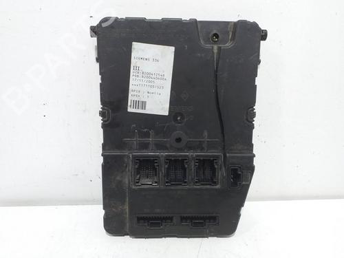 Used Fuse box RENAULT MEGANE II (BM0/1_, CM0/1_) [2001-2012]  16343049