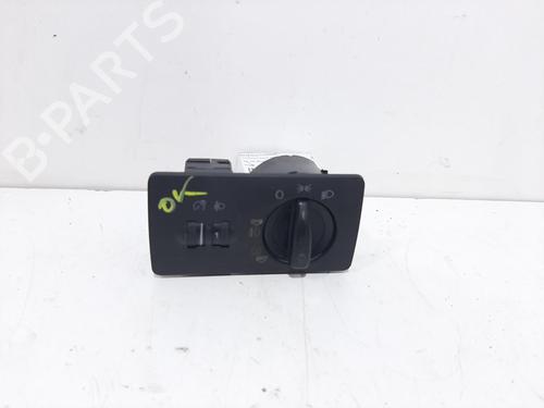 Used Headlight switch SKODA FABIA I (6Y2) 1.4 16V (75 hp) 13712678