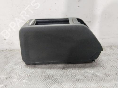 Used Armrest / Center console Armrest / Center console 39201445 39201445