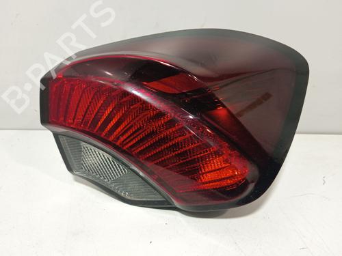 right-taillight-fiat-tipo-estate-356_-357_-2016-34445003 main image