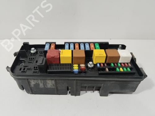 Used Fuse box OPEL VECTRA C Estate (Z02) 1.9 CDTI (F35) (150 hp) 28569599