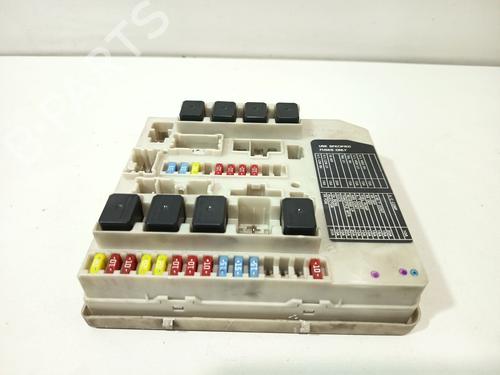Used Fuse box Fuse box NISSAN MICRA III (K12) 1.2 16V (80 hp) 33831842 33831842