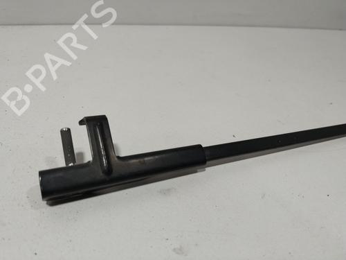 Front windshield wiper arm PEUGEOT 207 (WA_, WC_) 1.4 16V | BP28217678C143 