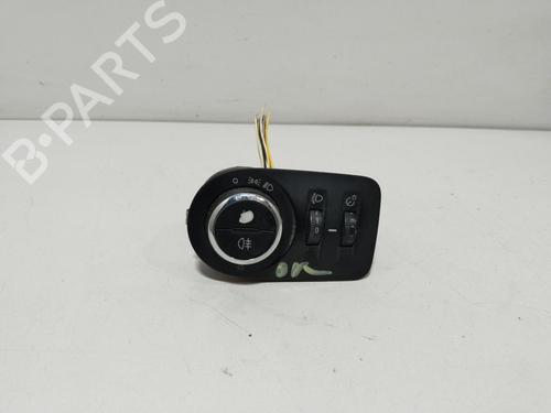Used Headlight switch Headlight switch OPEL MERIVA B MPV (S10) 1.4 (75) (100 hp) 39227877 39227877