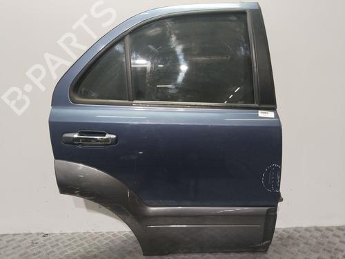 Used Left front door KIA SORENTO I (JC) [2002-2011]  23884082