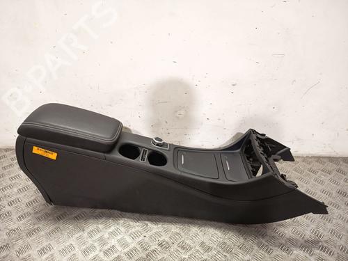 Used Middle console Middle console MERCEDES-BENZ CLA Coupe (C117) CLA 200 CDI (117.301) (136 hp) 36165574 36165574