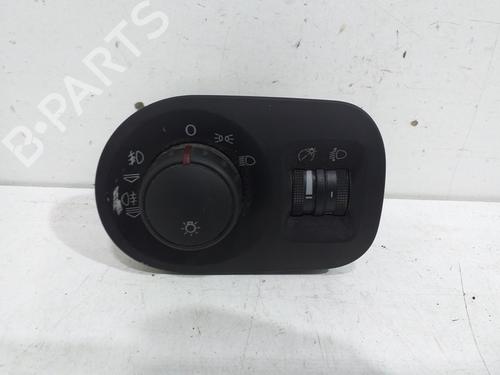 Used Headlight switch SEAT TOLEDO III (5P2) [2004-2009]  15939216