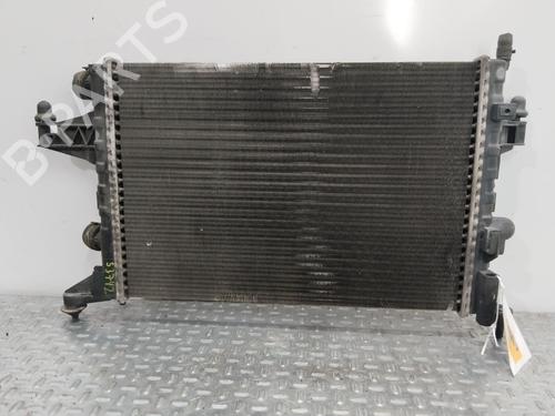 Used Water radiator Water radiator OPEL CORSA C (X01) 1.2 Twinport (F08, F68) (80 hp) 36165582 36165582