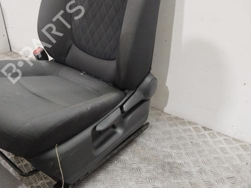 Left front seat TOYOTA COROLLA Saloon (_E21_) 1.8 VVTi Hybrid (ZWE211, MZEA12) | BP30512909C15 - Image 2
