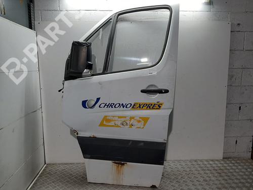 Used Left front door MERCEDES-BENZ SPRINTER 3-t Van (B906) 215 CDI (906.611, 906.613) (150 hp) 8619193