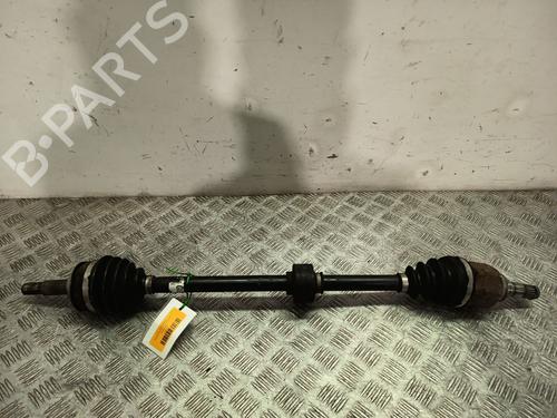 Used Right front driveshaft Right front driveshaft TOYOTA YARIS (_P9_) 1.4 D-4D (NLP90_, NLP90R) (90 hp) 33608855 33608855