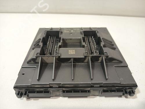 Used Electronic module Electronic module VW POLO V (6R1, 6C1) 1.6 TDI (90 hp) 33427819 33427819