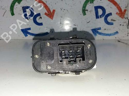 Used Left front window switch Left front window switch FORD FOCUS I (DAW, DBW) 1.6 16V (100 hp) 5165964 5165964
