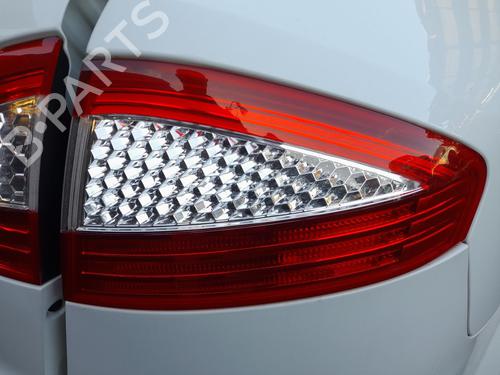 right-taillight-ford-mondeo-iv-ba7-2007-2008-2009-2010-2011-2012-2013-2014-2015-40086240 main image
