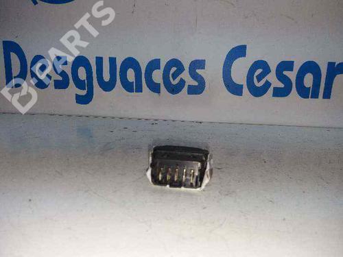 Right front window switch CITROËN XSARA PICASSO (N68) 2.0 HDi | BP5201365I26 
