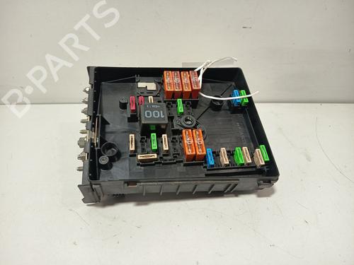 Used Fuse box Fuse box SEAT ALTEA (5P1) 1.9 TDI (105 hp) 39237105 39237105