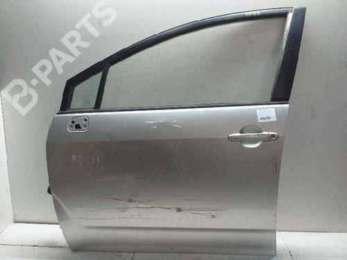 Used Left front door TOYOTA COROLLA Verso (ZER_, ZZE12_, R1_) 2.2 D-4D (AUR10_, AUR10R) (136 hp) 5664913