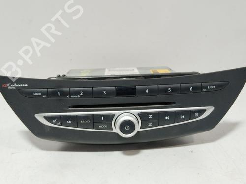 Used Radio Radio 37152376 37152376