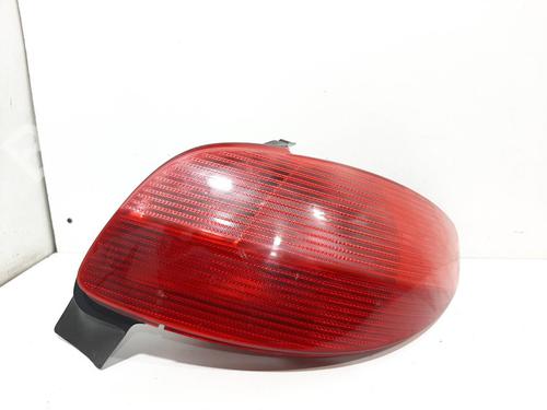 Used Right taillight PEUGEOT 206 Hatchback (2A/C) [1998-2012]  7565592