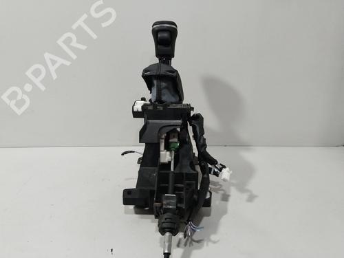 Used Gear lever TOYOTA COROLLA Saloon (_E21_) 1.8 VVTi Hybrid (ZWE211, MZEA12) (98 hp) 28134114