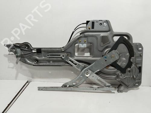Used Rear right window mechanism HYUNDAI TRAJET (FO) 2.0 (136 hp) 17131080