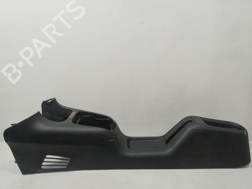 armrest-center-console-citroen-c3-iii-sx-2016-32316539 main image