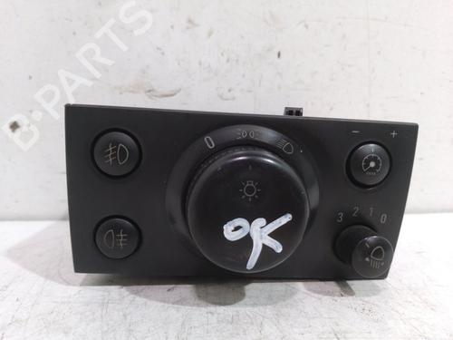 Used Headlight switch Headlight switch OPEL VECTRA C (Z02) [2002-2009] 15654732 15654732