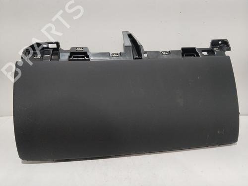 Used Glove box TESLA MODEL Y (5YJY) EV (261 hp) 23212817