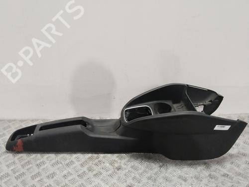 Used Middle console Middle console AUDI A1 Sportback (8XA, 8XF) 1.6 TDI (90 hp) 22183290 22183290