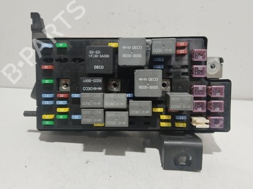 fuse-box-kia-opirus-gh-2003-2004-2005-2006-2007-2008-2009-2010-2011-2012-26553062 main image