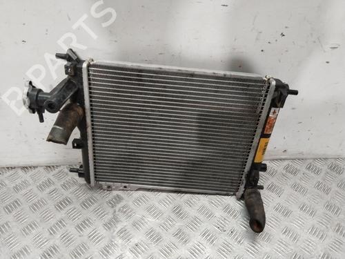 Used Water radiator Water radiator HYUNDAI GETZ (TB) 1.1 (63 hp) 34621899 34621899