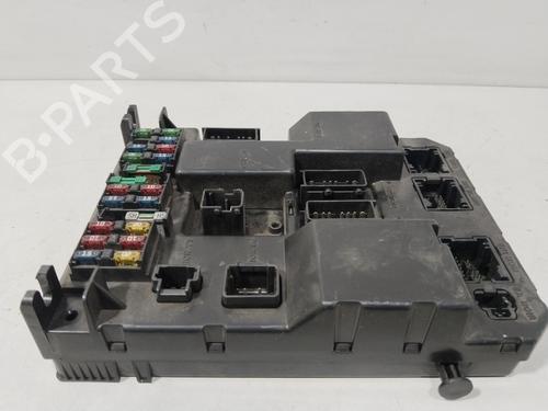 Used Fuse box PEUGEOT 307 CC (3B) 2.0 16V (140 hp) 30179070