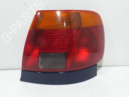 Used Right taillight AUDI A4 B5 (8D2) [1994-2001]  13358678