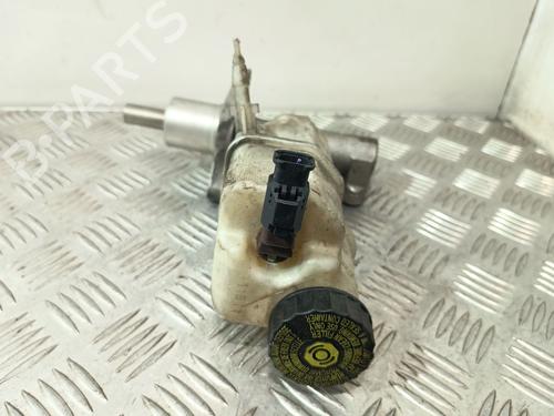 Brake master cylinder CITROËN C5 III (RD_) 3.0 HDi 240 (RDX8CA) | BP36676098M77 - Image 3