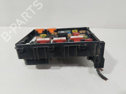 Fuse box VW PASSAT B6 (3C2) 2.0 TDI | BP28569596E1