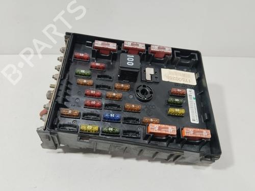 Fuse box VW PASSAT B6 (3C2) 2.0 TDI | BP28569596E1