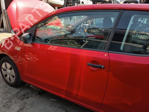 left-front-door-vw-up-121-122-bl1-bl2-bl3-123-2011-38069339 main image
