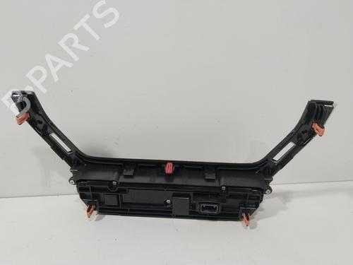 Climate control TOYOTA COROLLA Saloon (_E21_) 1.8 VVTi Hybrid (ZWE211, MZEA12) | BP28134136I5 - Image 4