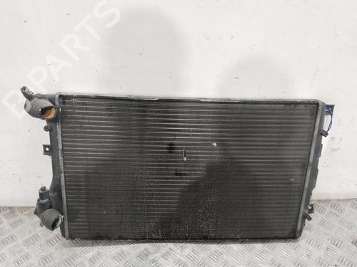 Used Water radiator Water radiator 38096484 38096484