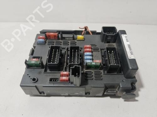Used Fuse box PEUGEOT 206 Hatchback (2A/C) 1.4 i (75 hp) 31591583