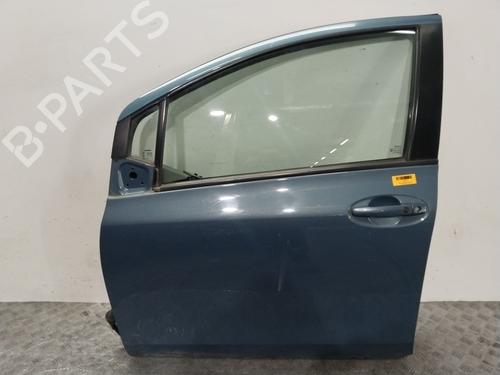 Used Left front door TOYOTA YARIS (_P9_) 1.4 D-4D (NLP90_, NLP90R) (90 hp) 31588028