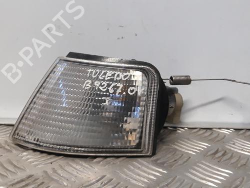 Used Left front indicator Left front indicator SEAT TOLEDO I (1L2) [1991-1999] 5165972 5165972