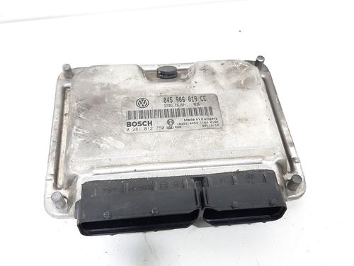 Used Engine control unit (ECU) SKODA ROOMSTER (5J7) [2006-2015]  8421013