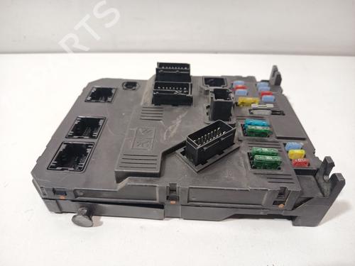 Used Fuse box Fuse box CITROËN C4 Grand Picasso I (UA_) 1.6 HDi (109 hp) 33427821 33427821