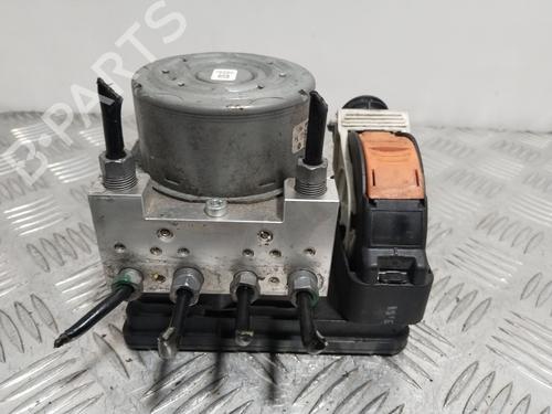 Módulo de ABS Módulo de ABS PEUGEOT 2008 II (UD_, US_, UY_, UJ_, UR_, UC_) 1.2 PureTech 100 (USHNK) (101 hp) 31852648 31852648