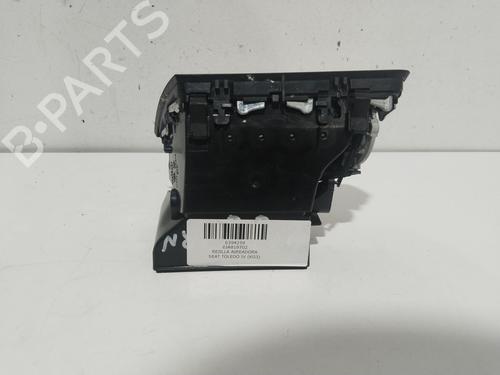 Air vent SEAT TOLEDO IV (KG3) 1.6 TDI | BP20645964I21 