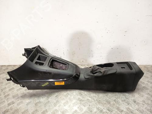Used Middle console Middle console ALFA ROMEO GIULIETTA (940_) 2.0 JTDM (940.FXL1A) (140 hp) 34397202 34397202