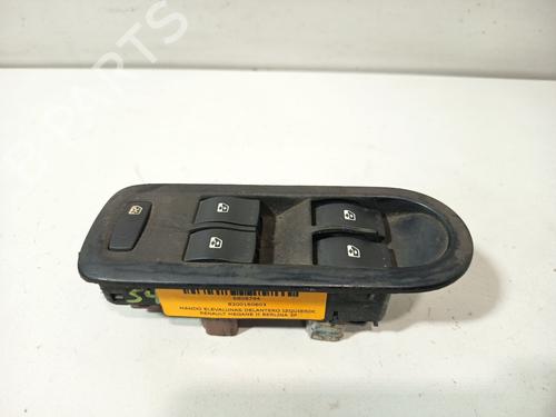 Used Left front window switch Left front window switch RENAULT MEGANE II (BM0/1_, CM0/1_) [2001-2012] 34396185 34396185