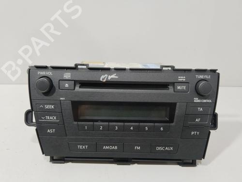 Used Radio TOYOTA PRIUS (_W5_) 1.8 Hybrid E-Four (ZVW55_, ZVW51_) (98 hp) 28211297